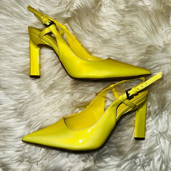 Calvin Klein Amaria Pointed Toe Slingback Pump Shoe - Picture 4 of 7